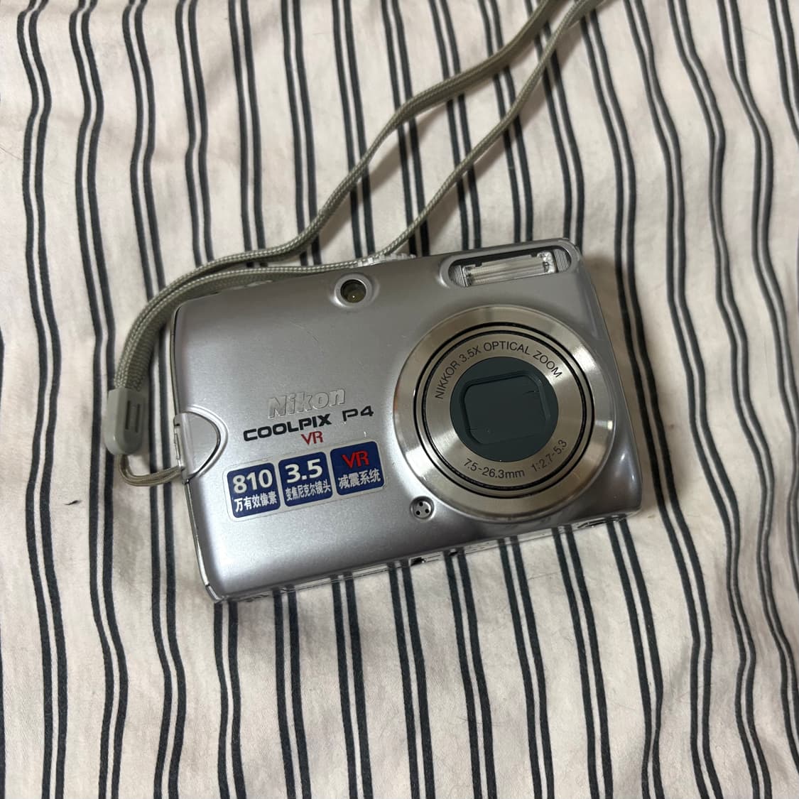 누가영,조이,지연 디카)니콘 쿨픽스 P4 NIKON COOLPIX P4  상품이미지1