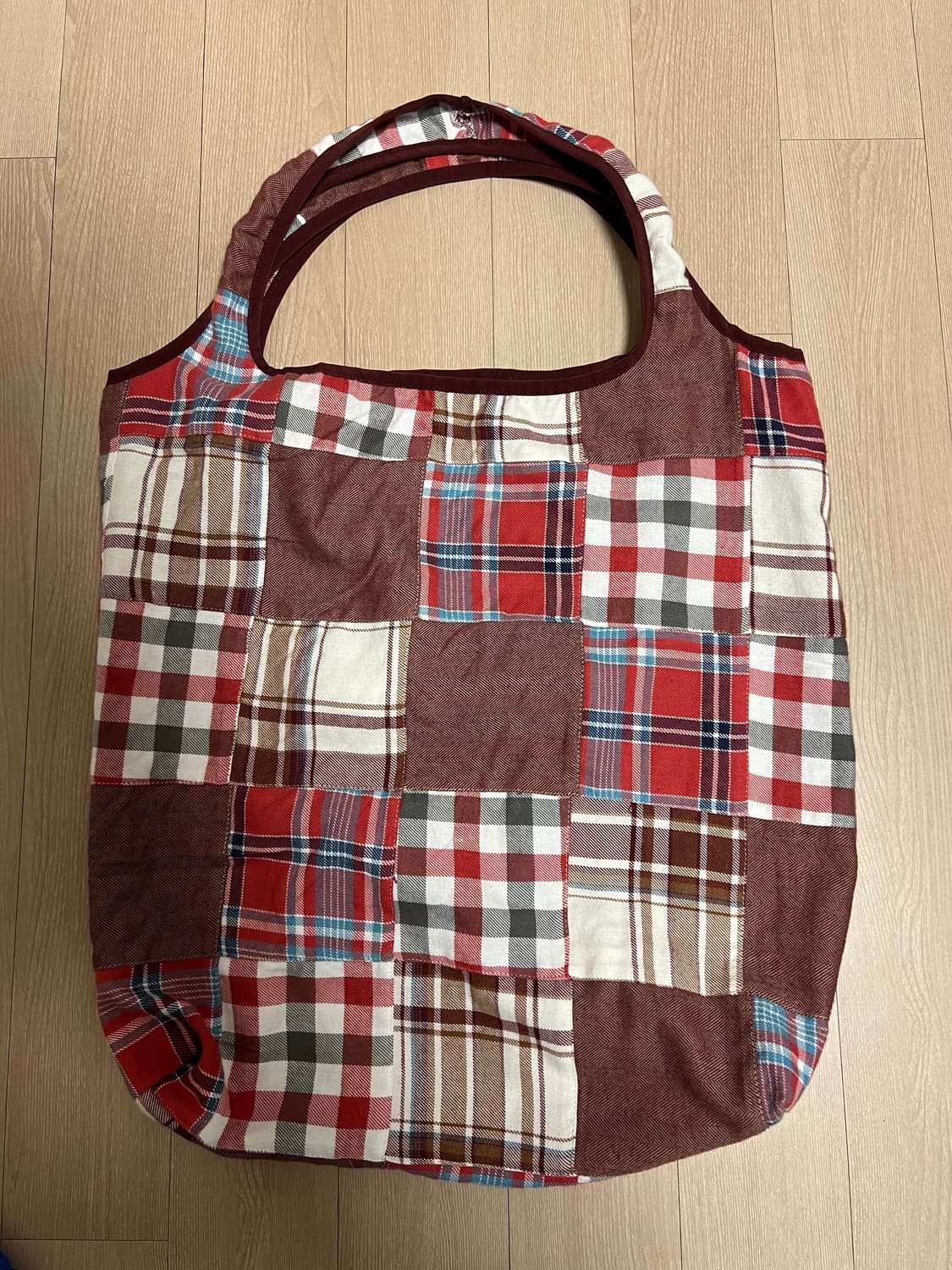 시즈너블 패치워크 체크 숄더백 상품이미지1