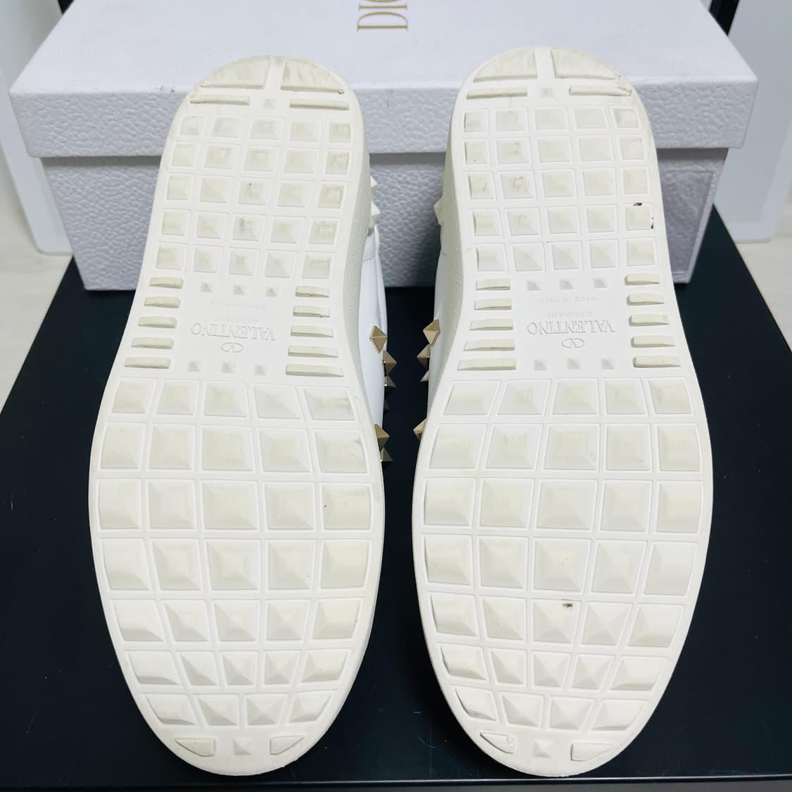 정품 37.5) 발렌티노 락스터드 스니커즈 235~240 상품이미지5