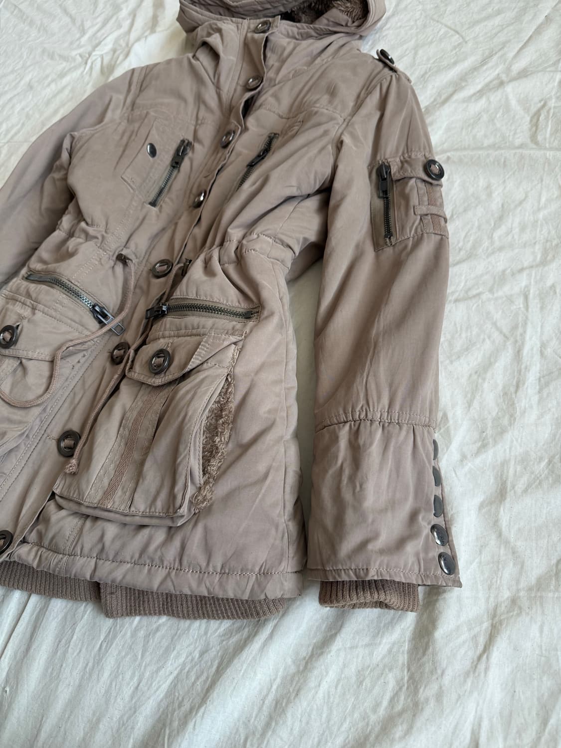 베이지 와투케 야상집업 상품이미지3