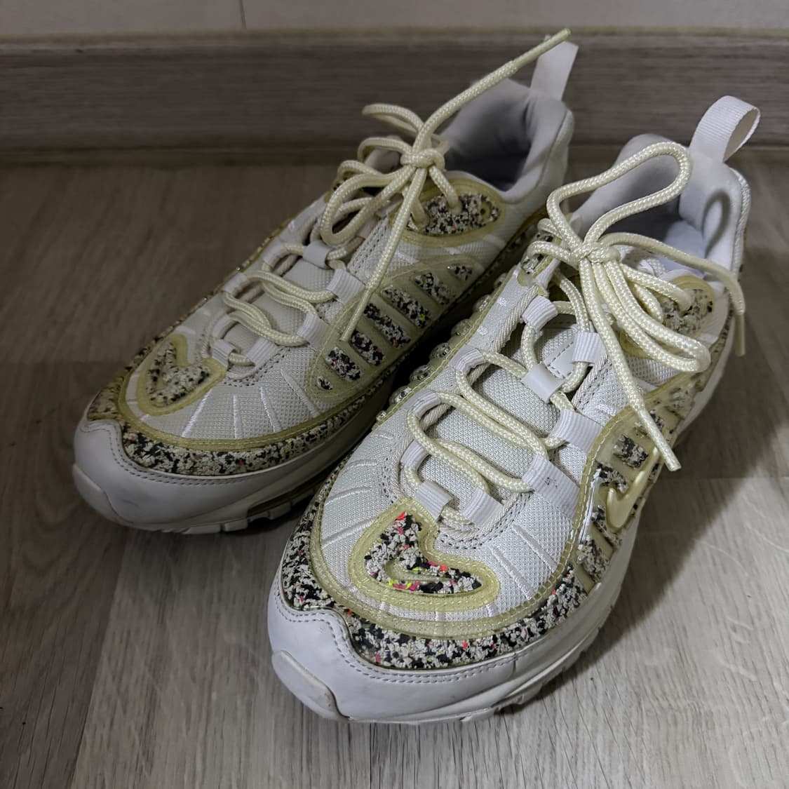 나이키 에어맥스 98 여성 스니커즈 (240) 상품이미지3