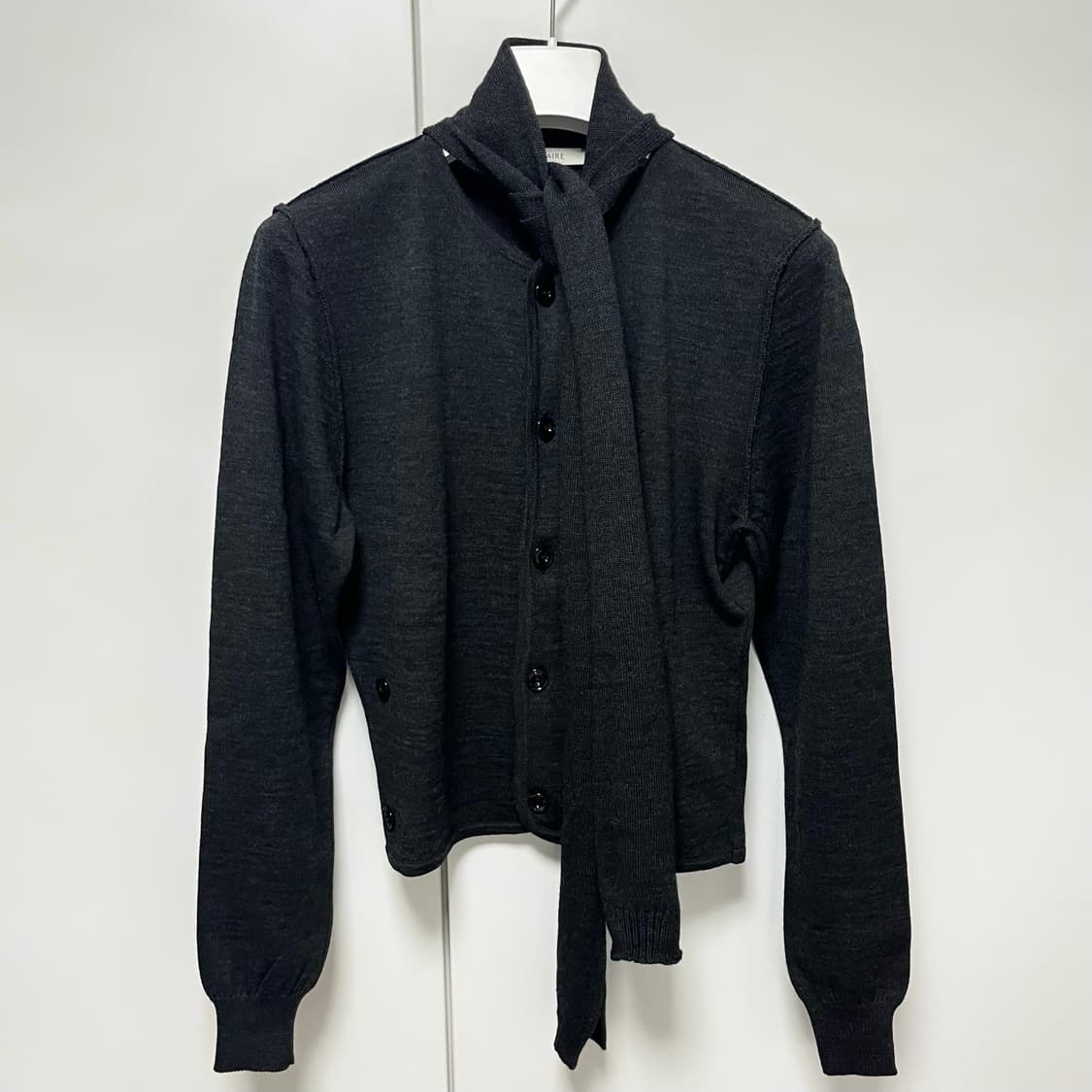 [S]르메르 25fw 트위스트 스카프 가디건/차콜 상품이미지2