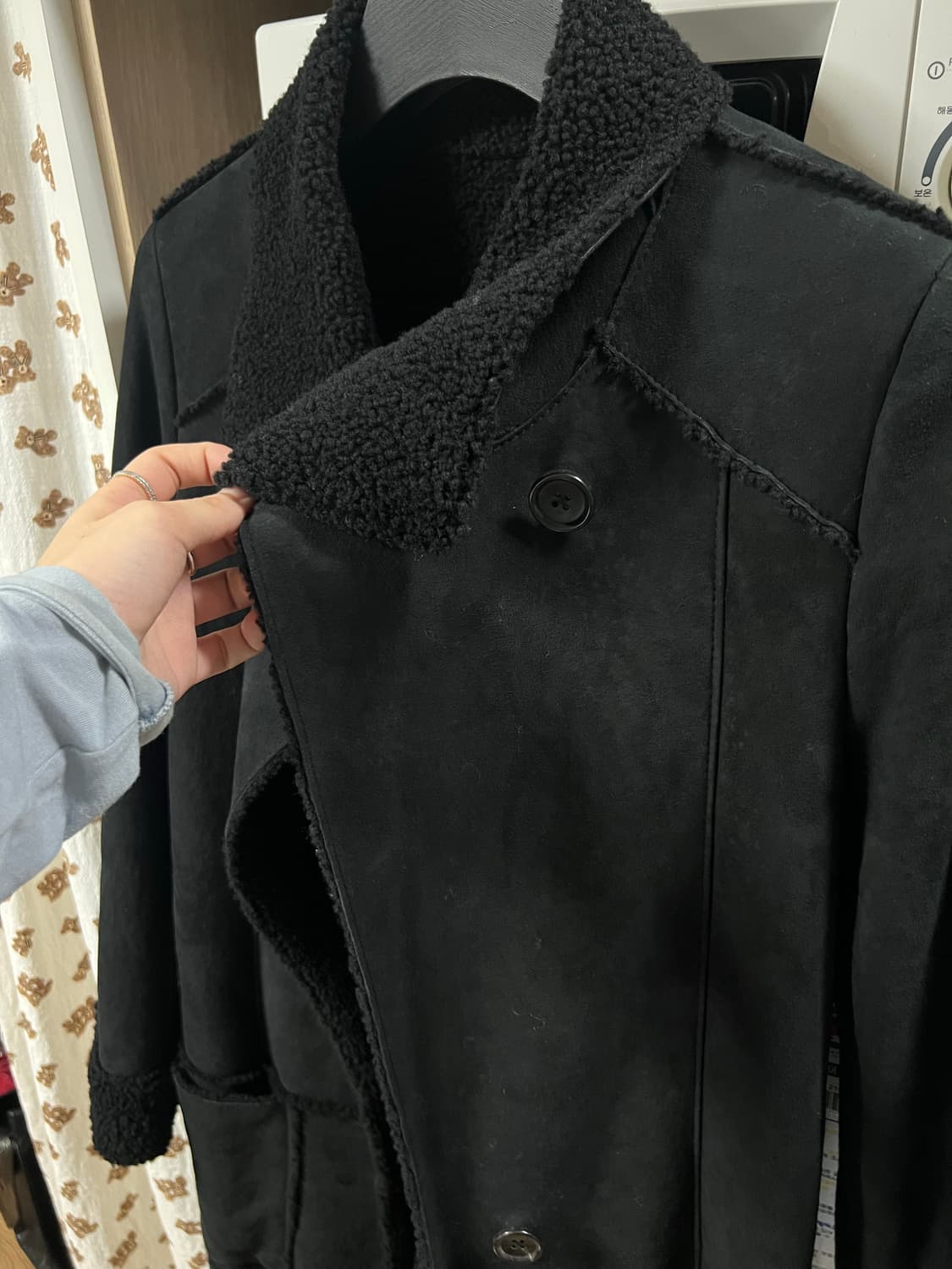 블랙 무스탕 코트 상품이미지4