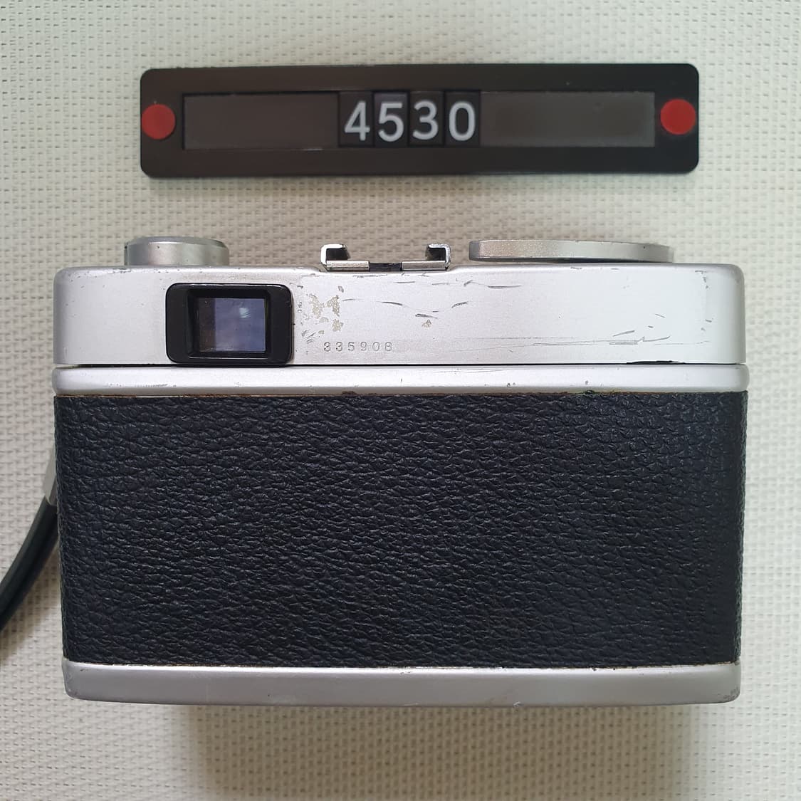 코니카 C 35 E&L 필름카메라 실버바디 상품이미지3