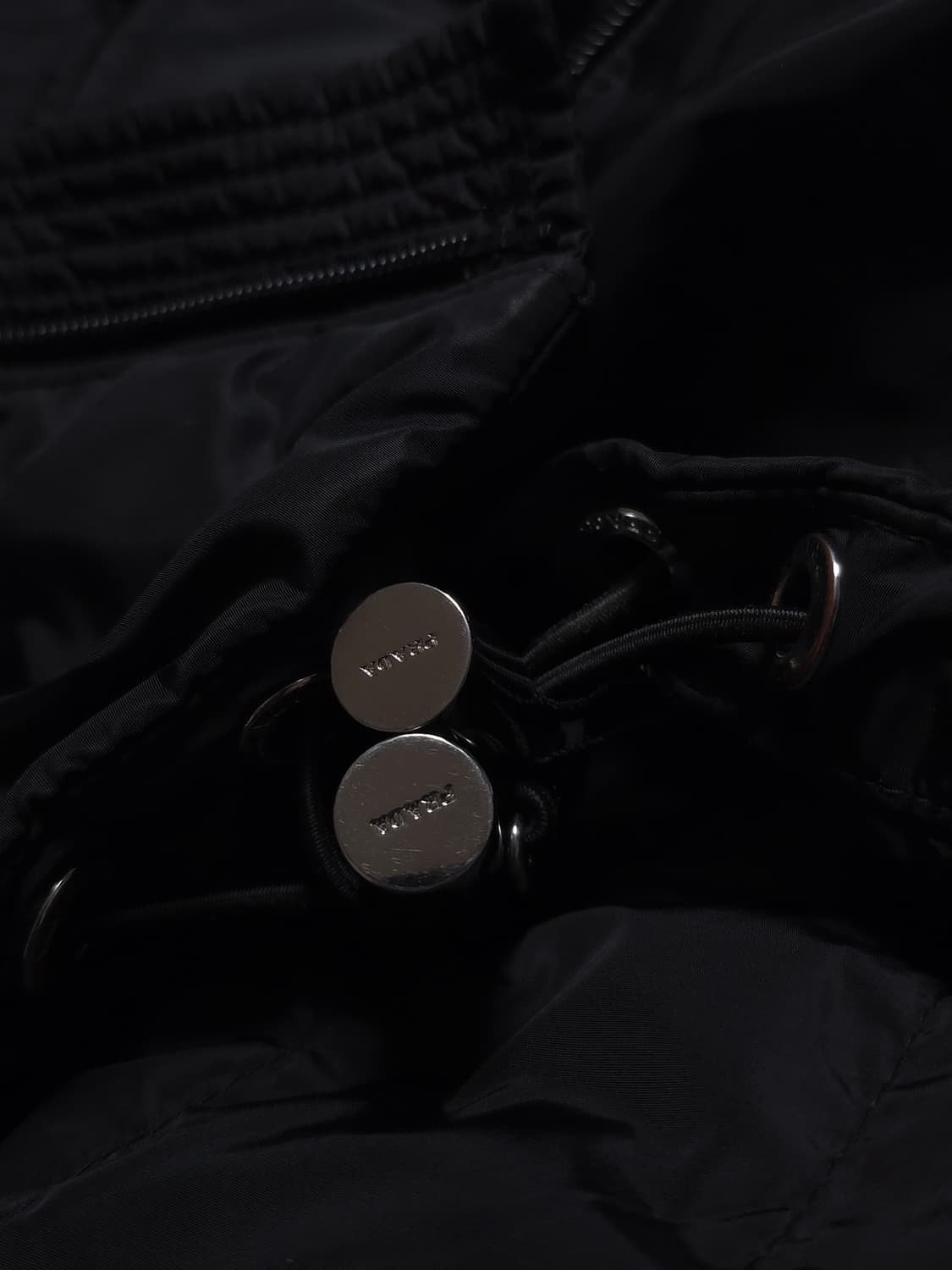 [54] 프라다 리나일론 패딩 자켓 블랙(SGN955) 상품이미지5