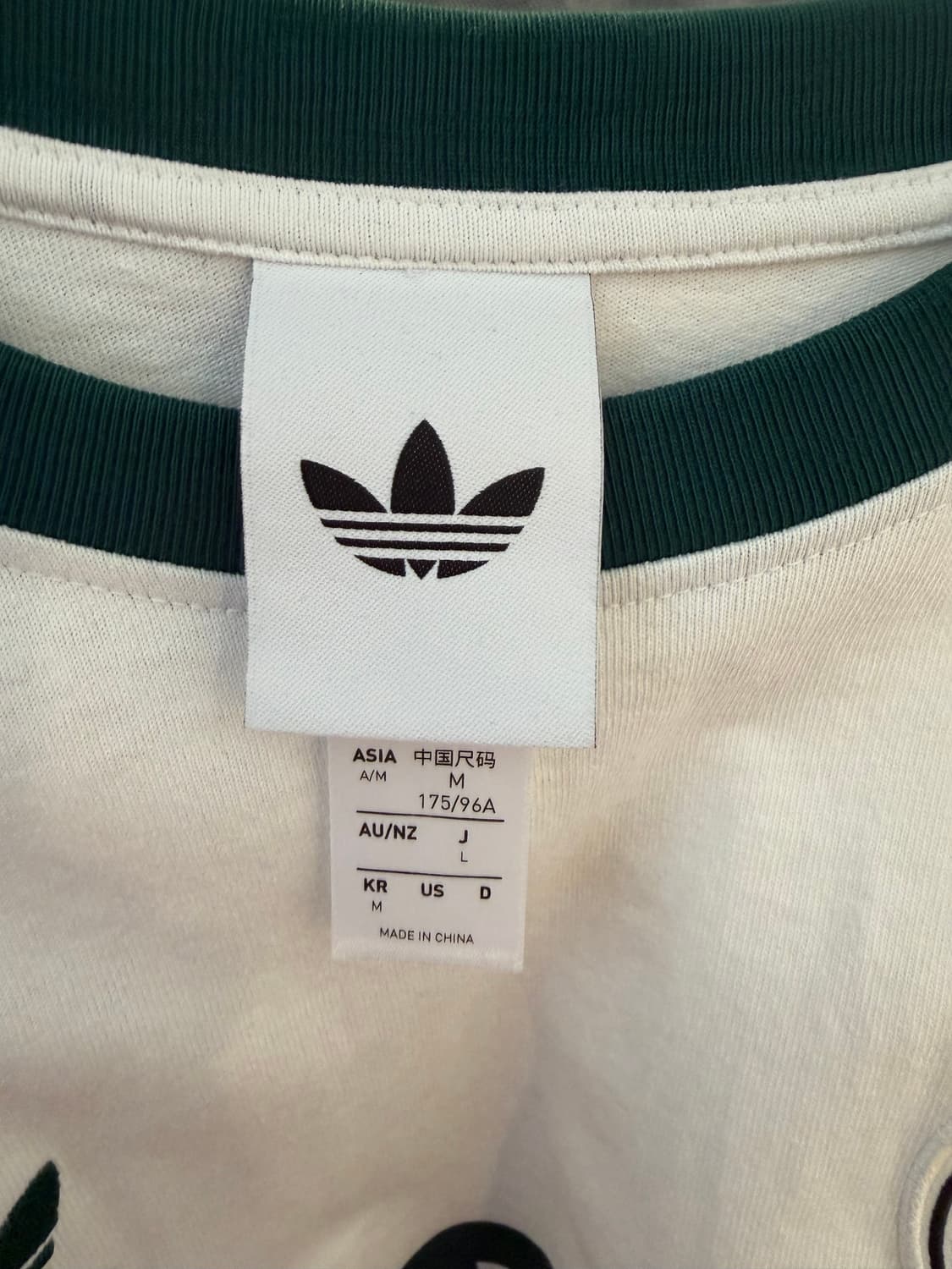 아디다스 레트로 반팔 M 상품이미지3