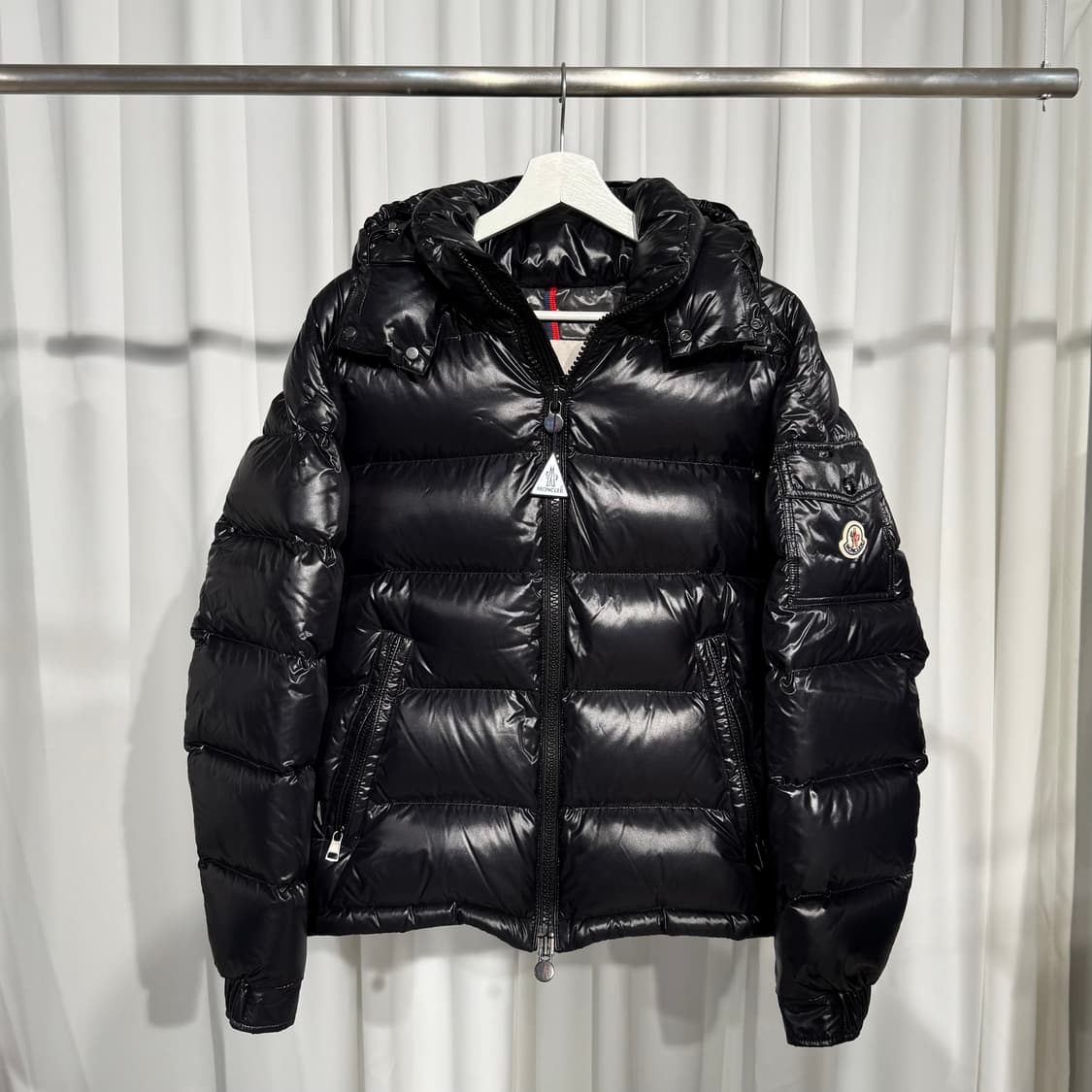 [정품] 몽클레어 마야 다운 패딩 블랙 2사이즈 상품이미지1