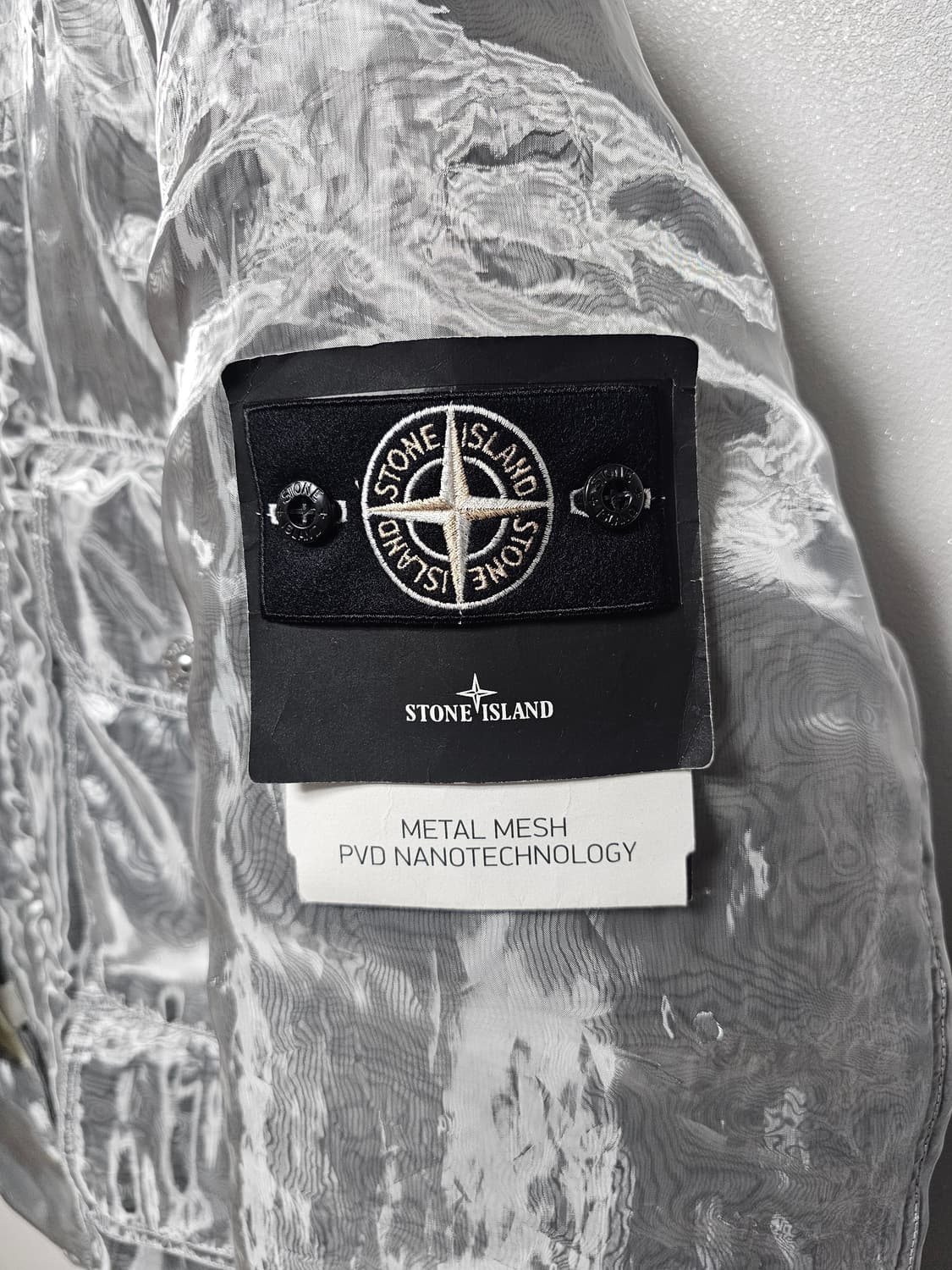 스톤아일랜드 메탈 메쉬 PVD 나노테크놀로지 패딩 자켓 (새 상품) 상품이미지3