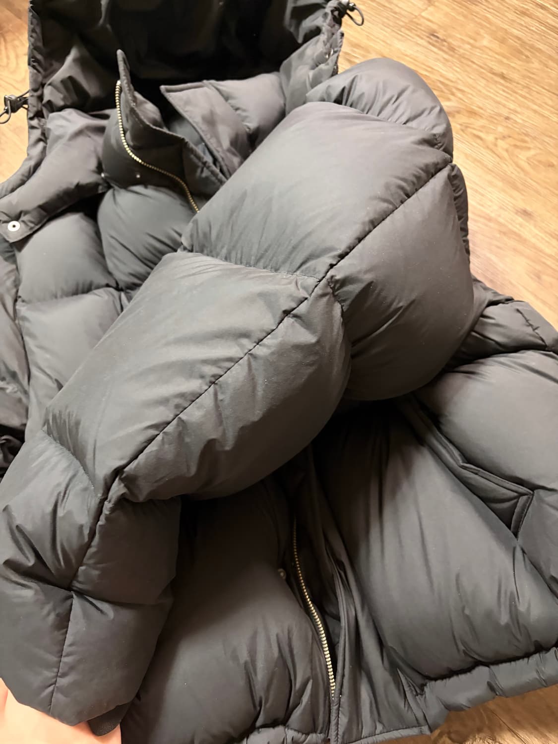 벨리에 크로스 라인 후디드 패딩 다운 상품이미지4