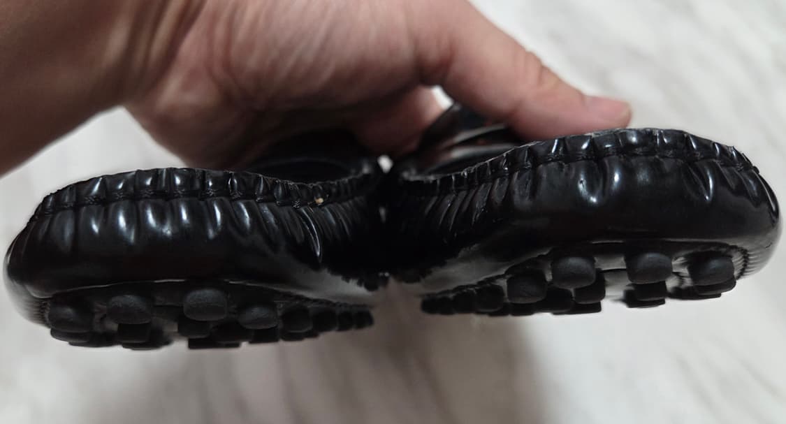 토즈 고미노 블랙 페이턴트 레더 로퍼 상품이미지6