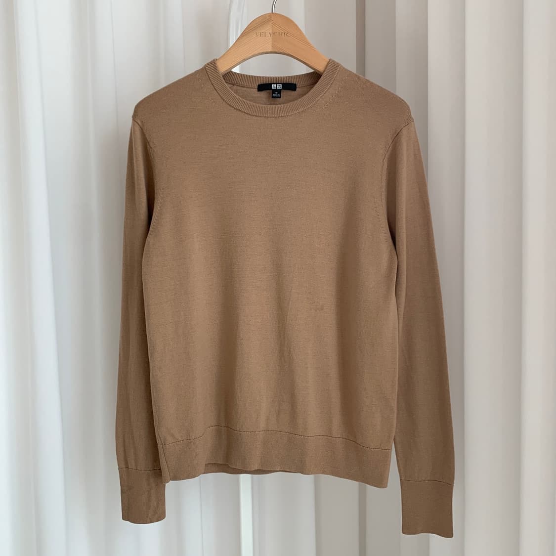 일본 유니클로 울 100  라운드 니트 상품이미지2