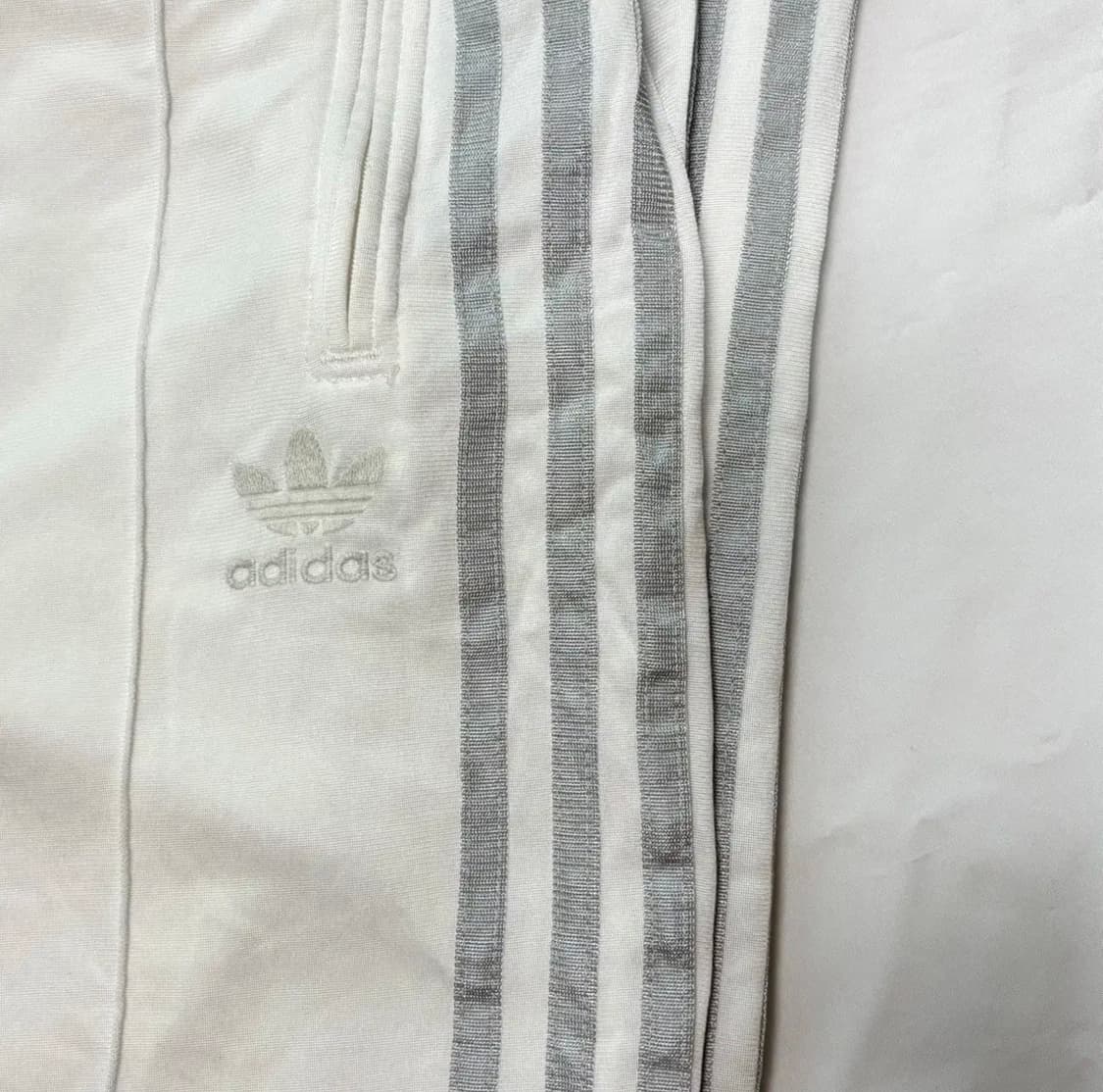 아디다스 화이트/실버 츄리닝 팬츠 상품이미지2