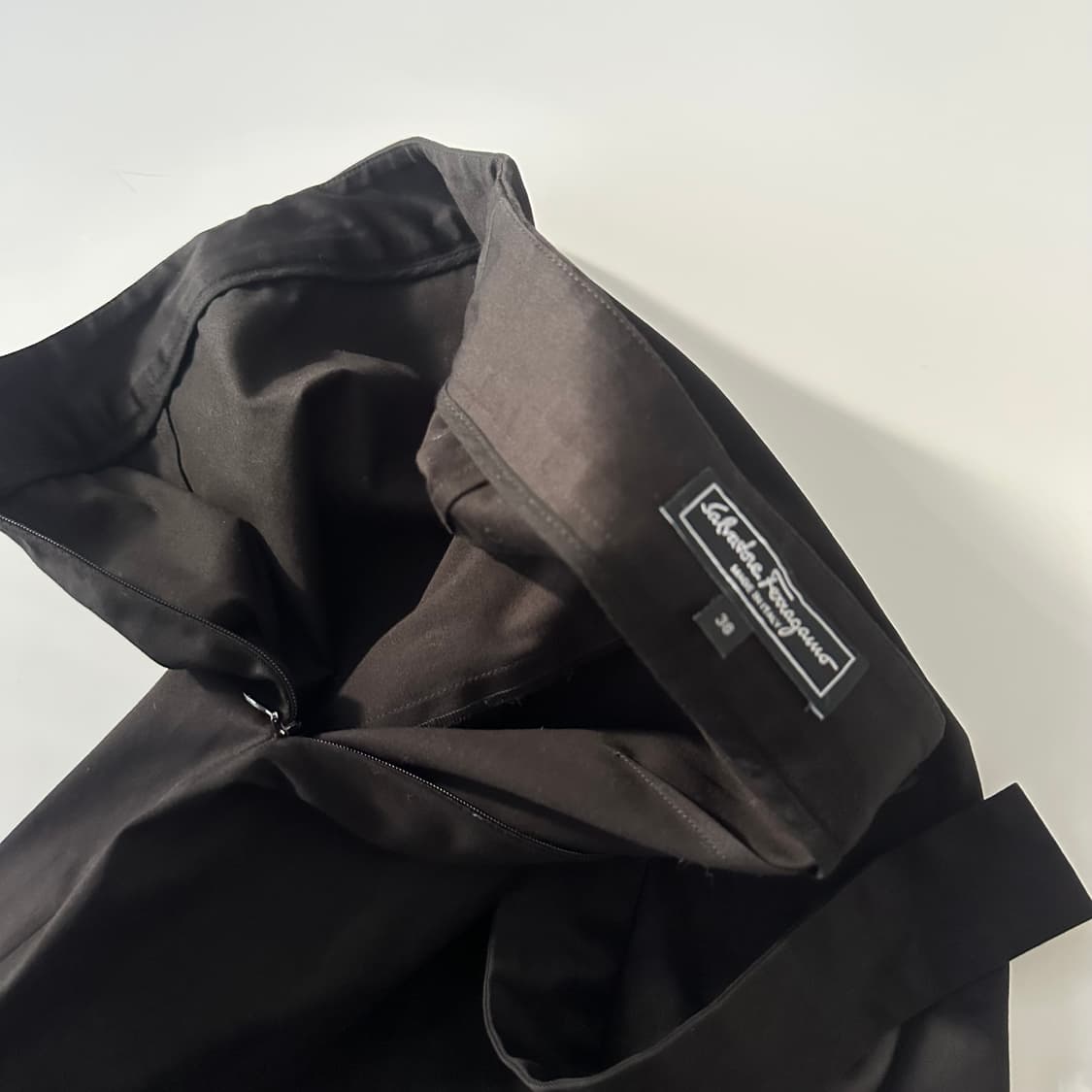 페라가모 ferragamo 벨트 미디스커트 상품이미지6