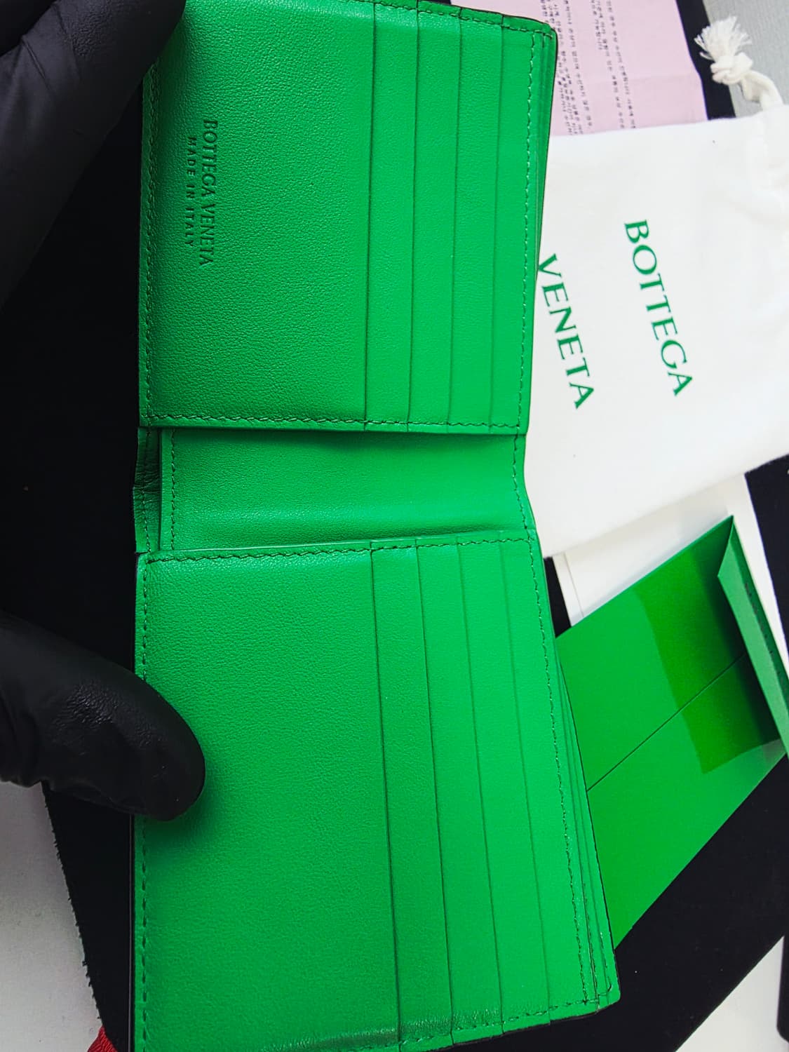 보테가베네타 인트레치아토 투톤반지갑 상품이미지6