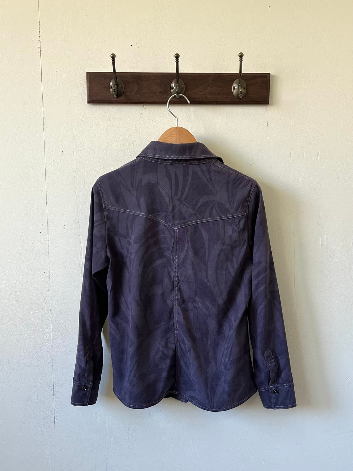 SlowLife 퍼플그레이 아트플라워 셔츠 상품이미지3