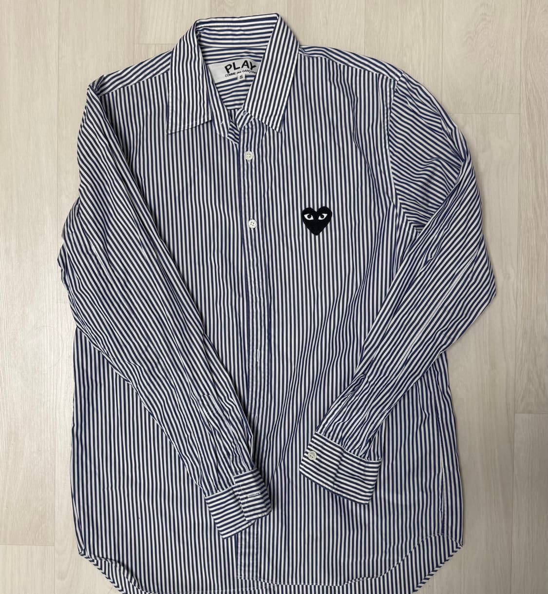 꼼데가르송 네이비 스트라이프 셔츠 S 정품 상품이미지1