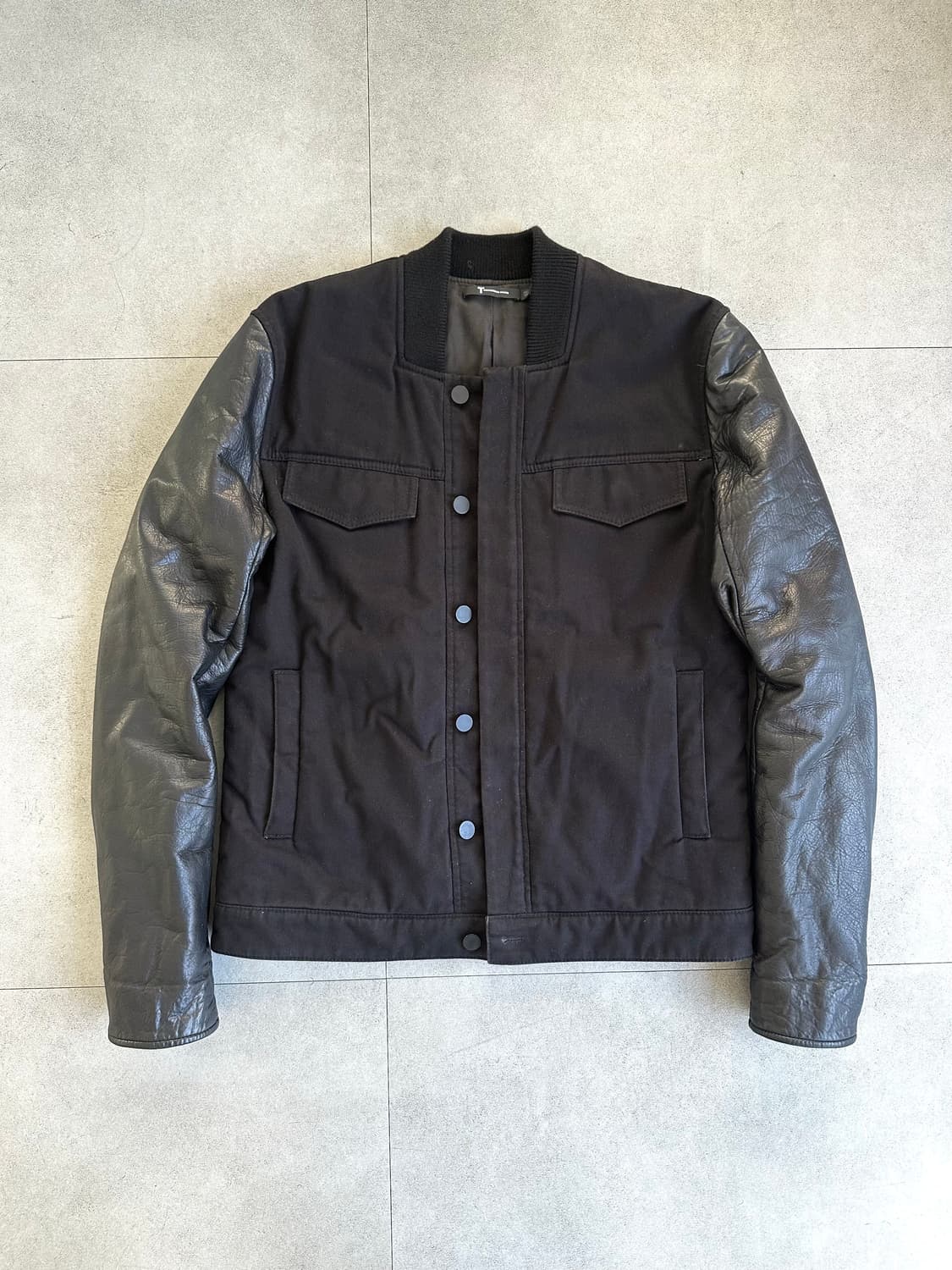 알렉산더왕 블랙 오버핏 렘스킨 레더 봄버 상품이미지4