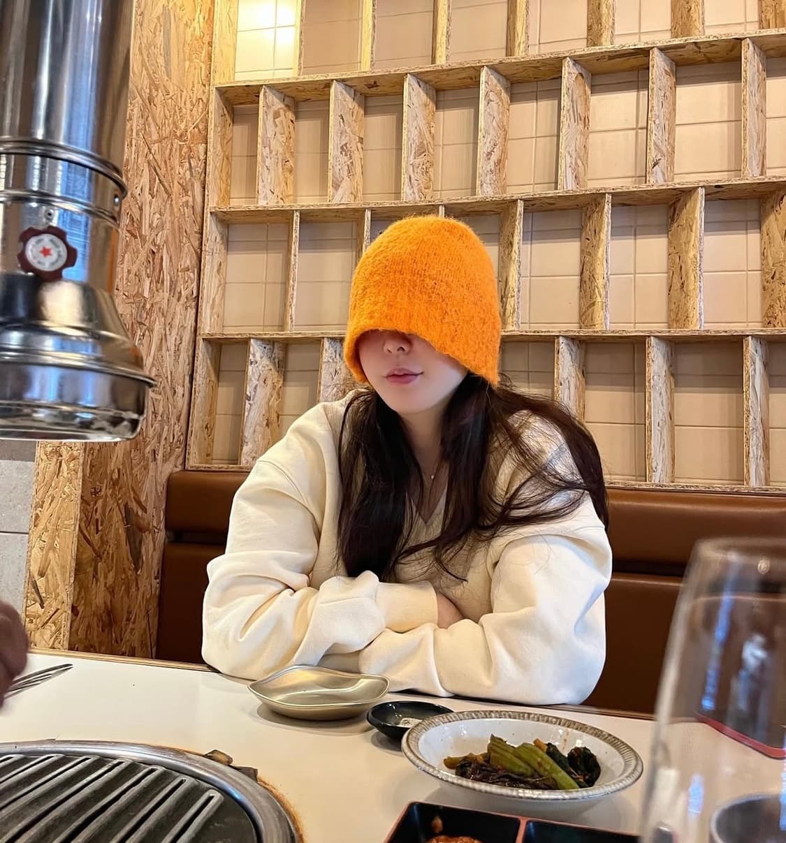 Oui mais non 브이넥 맨투맨 상품이미지1