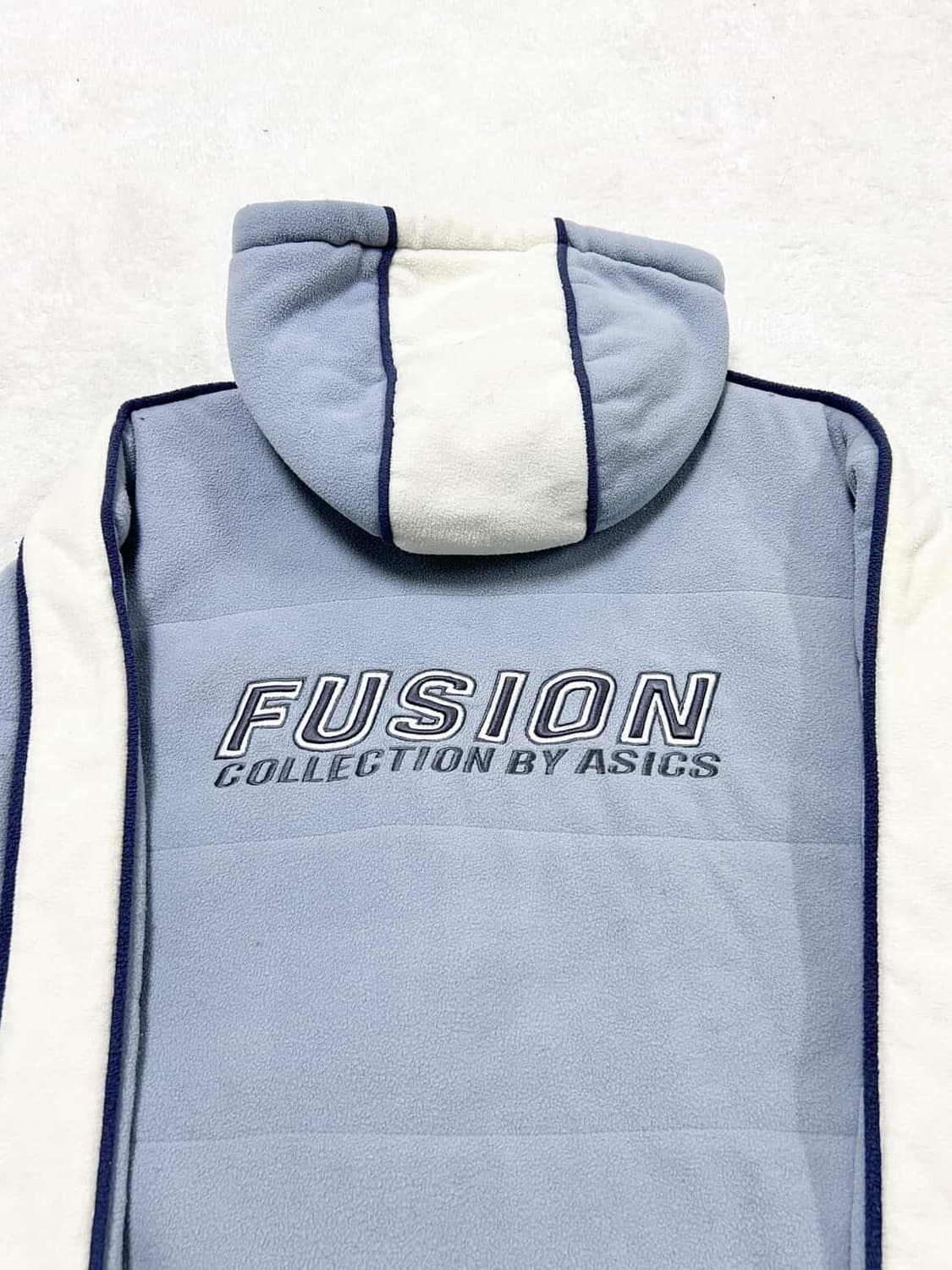 아식스 00‘s 뮤트하늘 플리스 자켓 상품이미지8