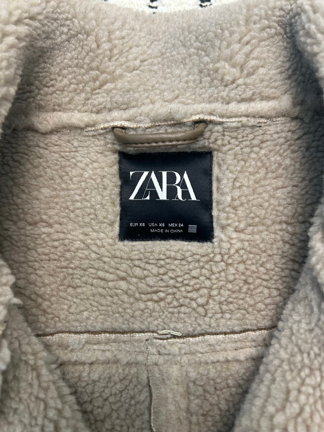 Zara 라이더 무스탕 자켓 상품이미지6