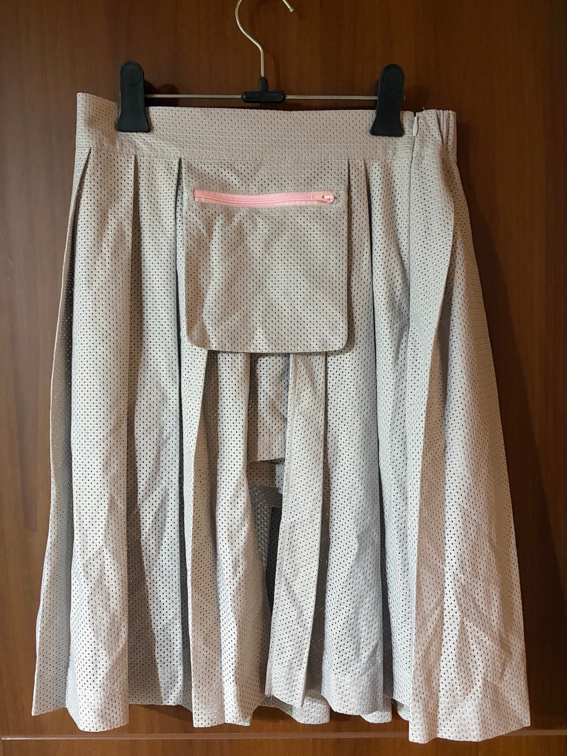 샵페어리 매쉬 포켓 플리츠 스커트팬츠 그레이 상품이미지5