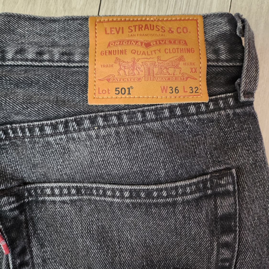 리바이스 501 블랙 워싱 청바지(36인치) 상품이미지1