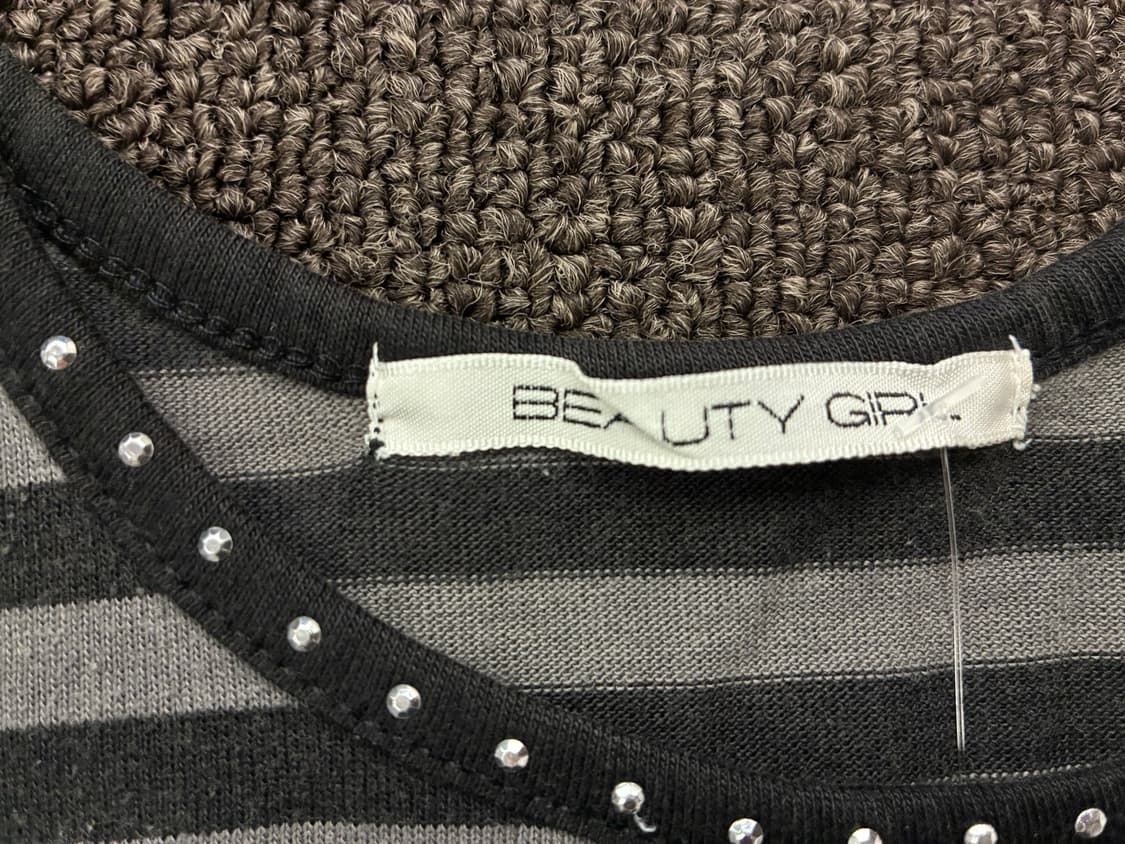 OS)Beauty Girl 빈티지 여성 스터드 디테일 줄무늬 나시 상품이미지3