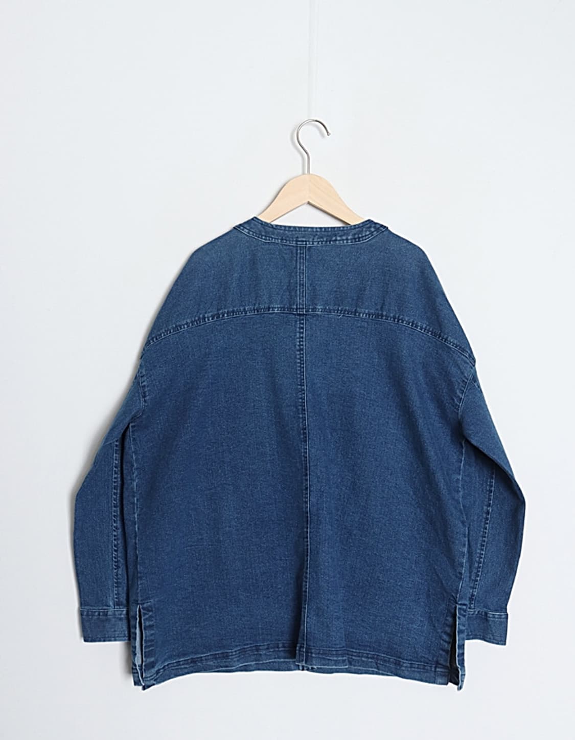 isoLaine V-Neck Denim Jacket 상품이미지7