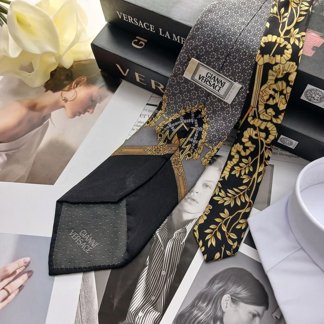 지안니 베르사체 실크 바로크 패턴 넥타이 9.5cm B등급 A18725
 상품이미지2