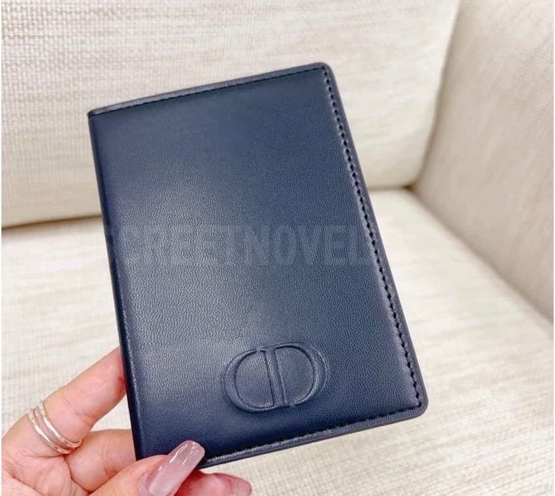 디올뷰티 여권지갑 여권홀더 블랙 디올 기프트  상품이미지8