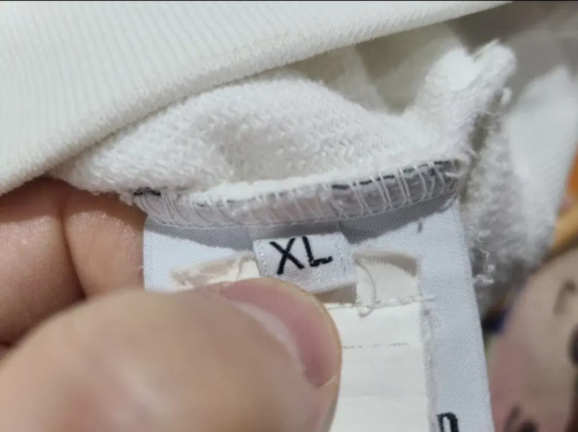 스톤아일랜드 화이트 맨투맨 티셔츠  상품이미지7