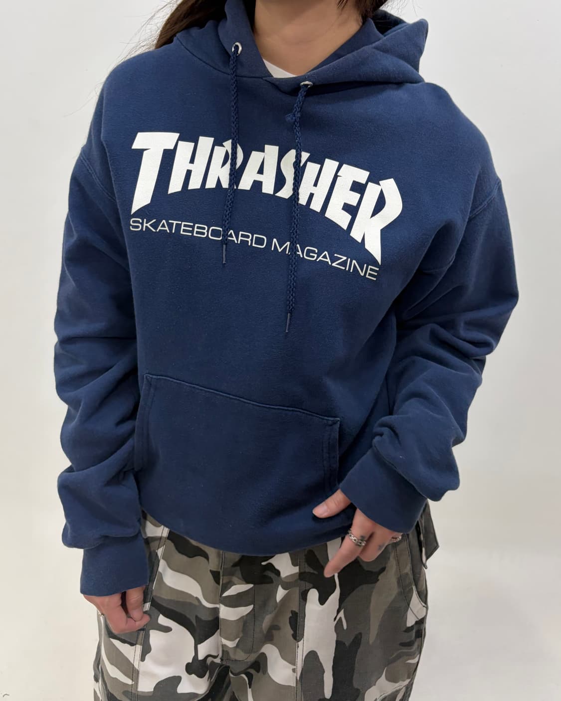 THRASHER 네이비 화이트 후디 상품이미지3