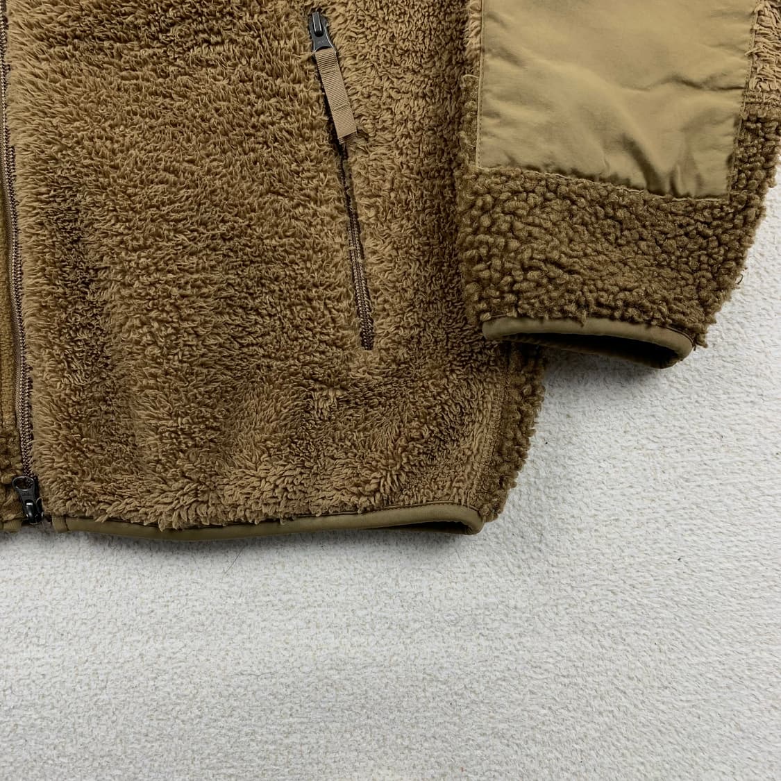 유니클로 x 엔지니어드가먼츠 플리스 집업 상품이미지5