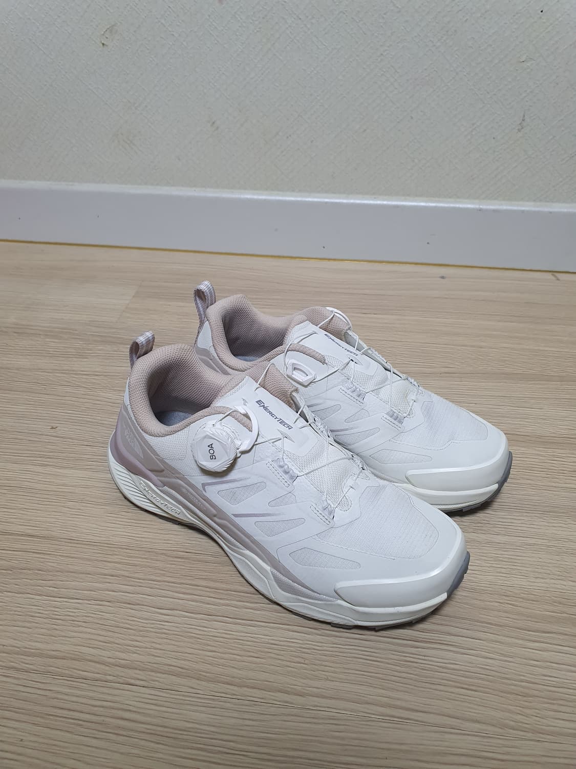 노스페이스 고어텍스 여성 트레킹화 250 상품이미지2