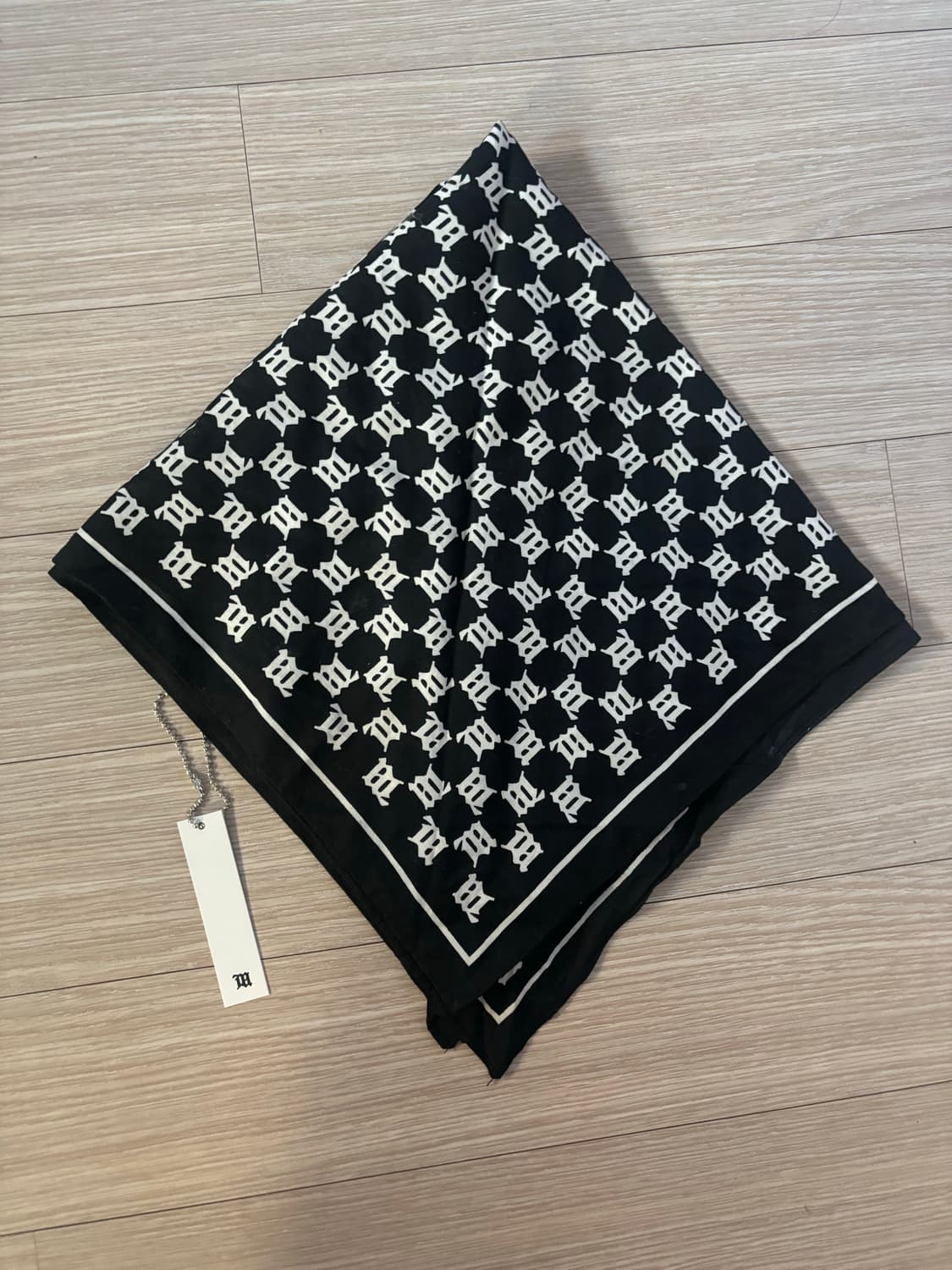 미스비헤이브 반다나 스카프 상품이미지1