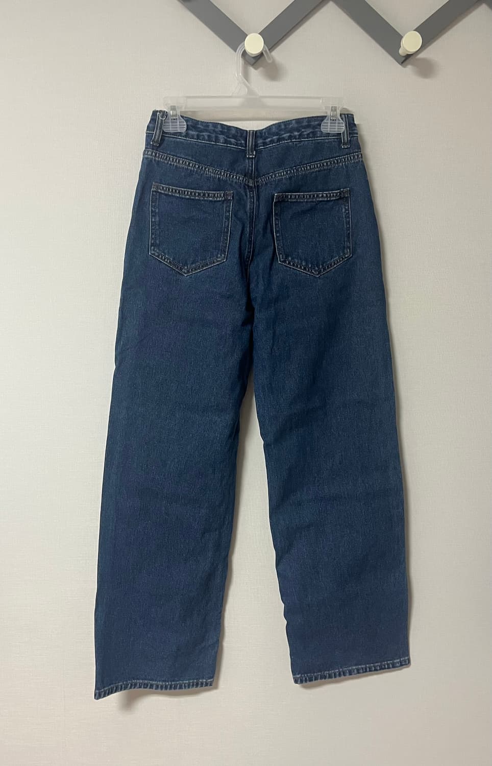 무신사 스탠다드 우먼즈 로 라이즈 와이드 데님 팬츠 [옐로우 딥 인디고] 상품이미지6