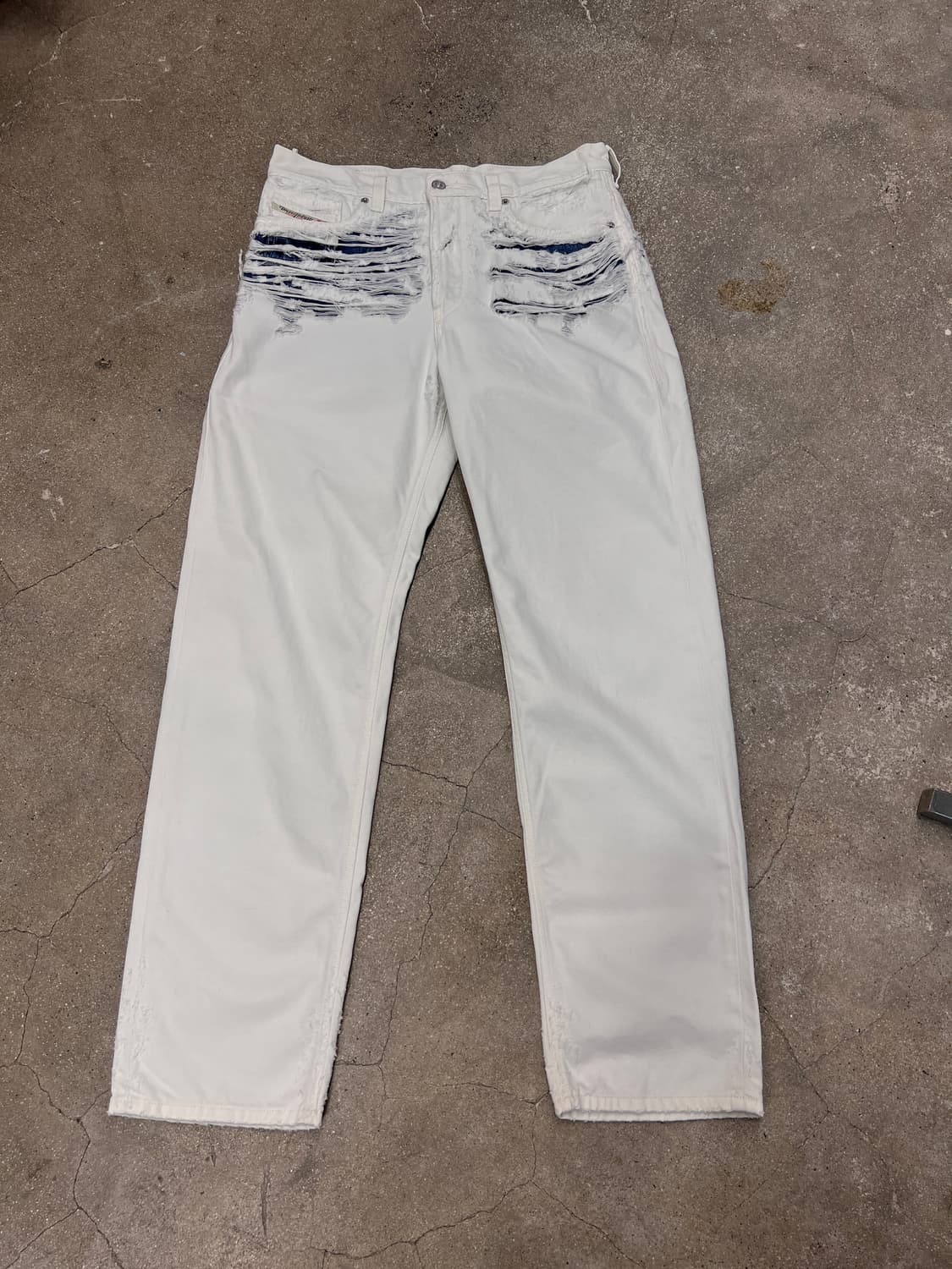 디젤 디스트레스 화이트 데님 상품이미지1