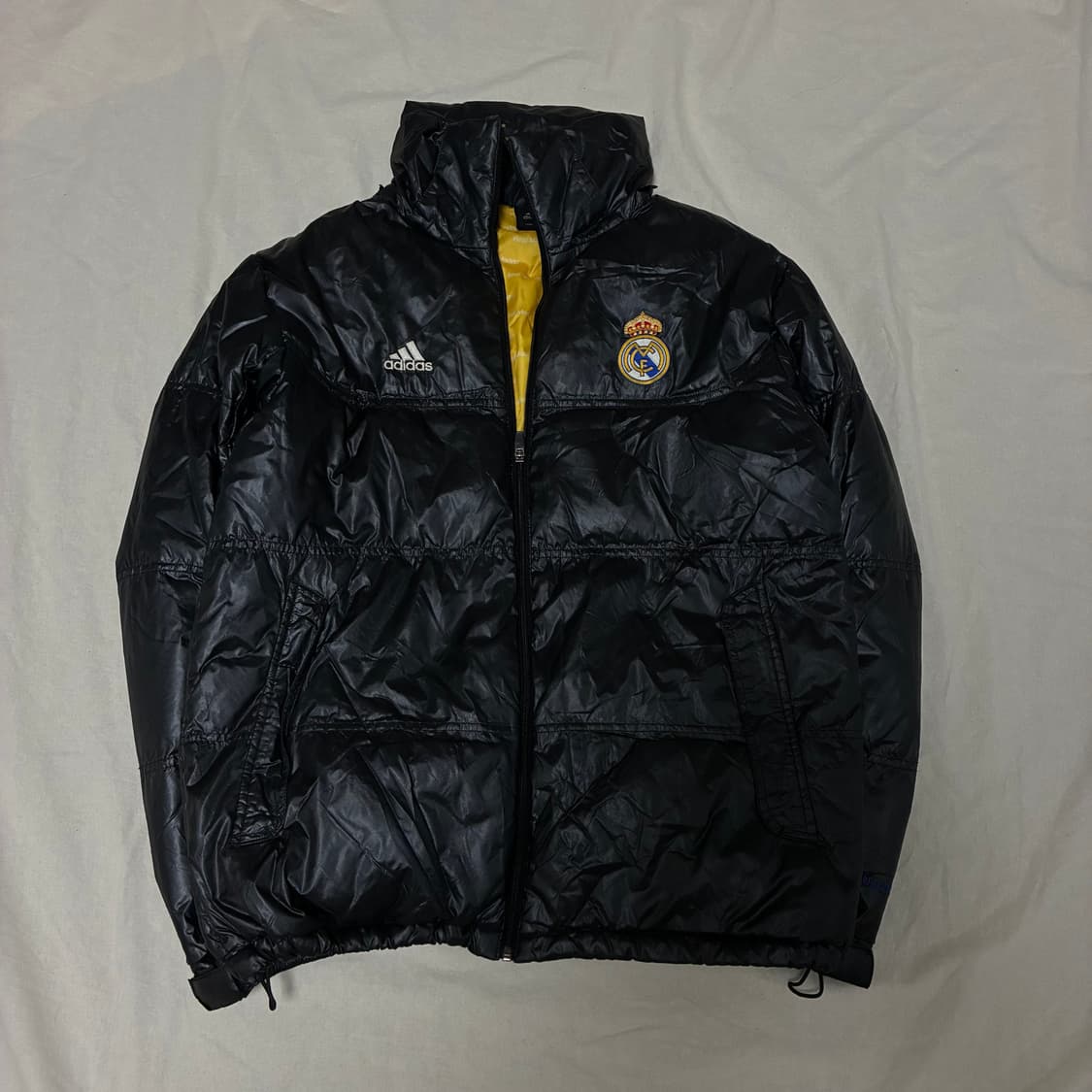아디다스 레알마드리드 패딩 블랙 상품이미지2