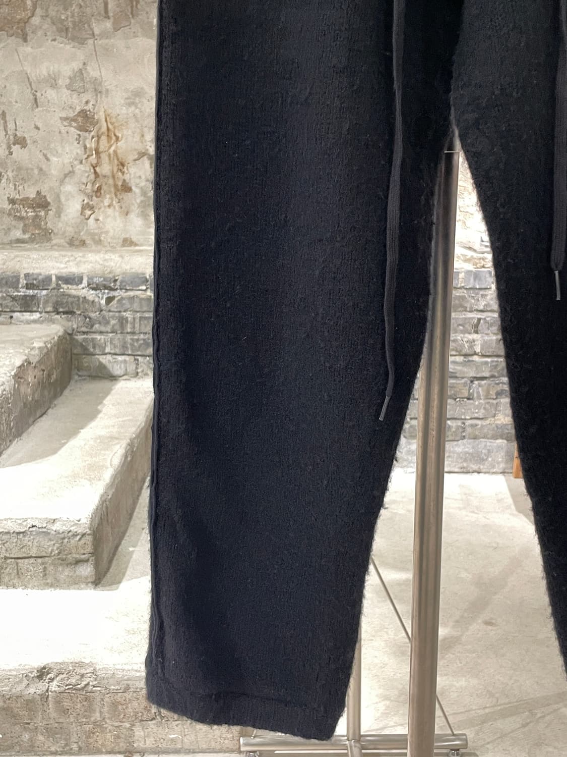 알렉산더 왕 블랙 스트링 울 팬츠 상품이미지4