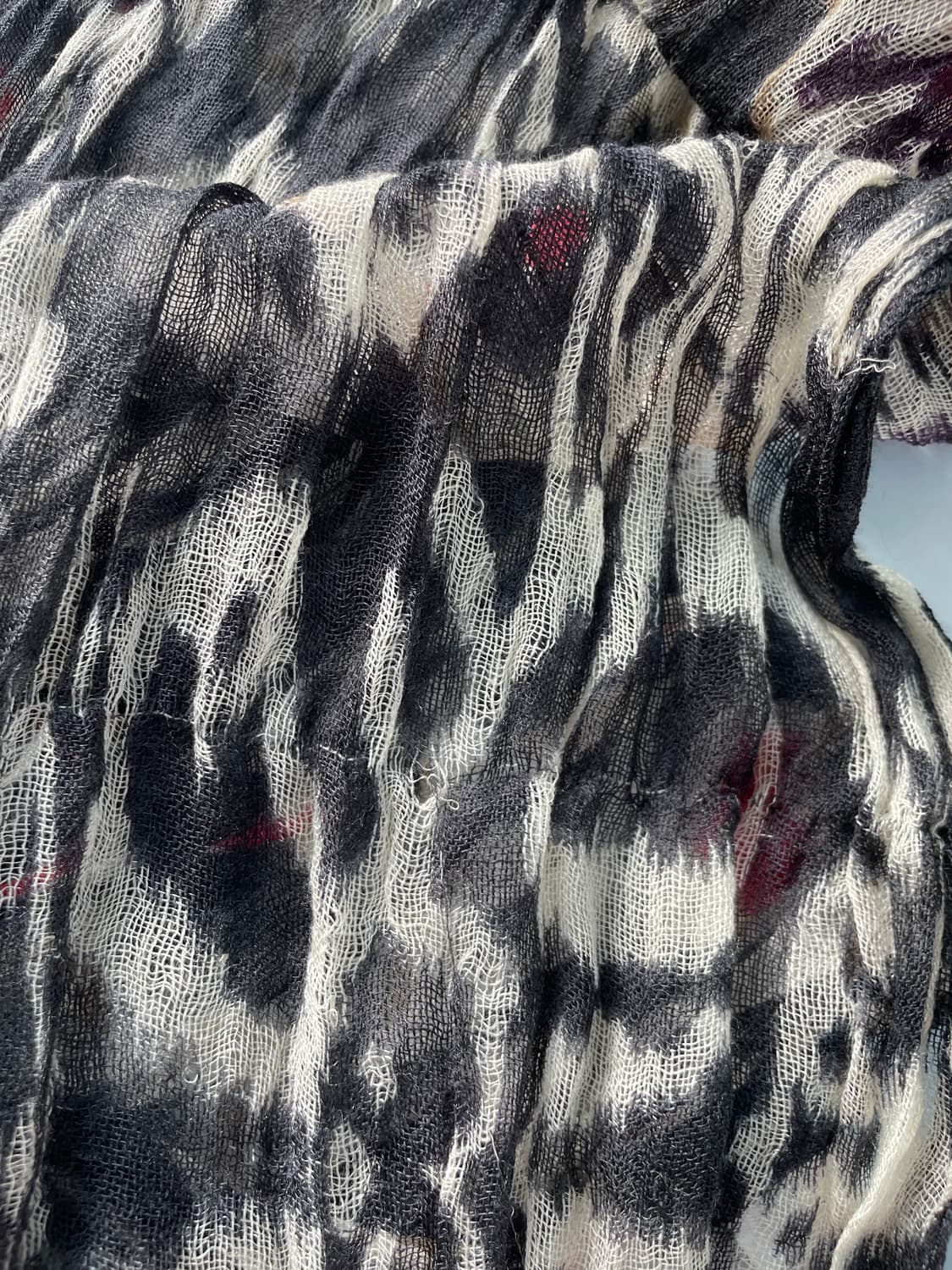 Agnes b 아네스베 아트 패턴 머서라이즈 머플러 상품이미지7