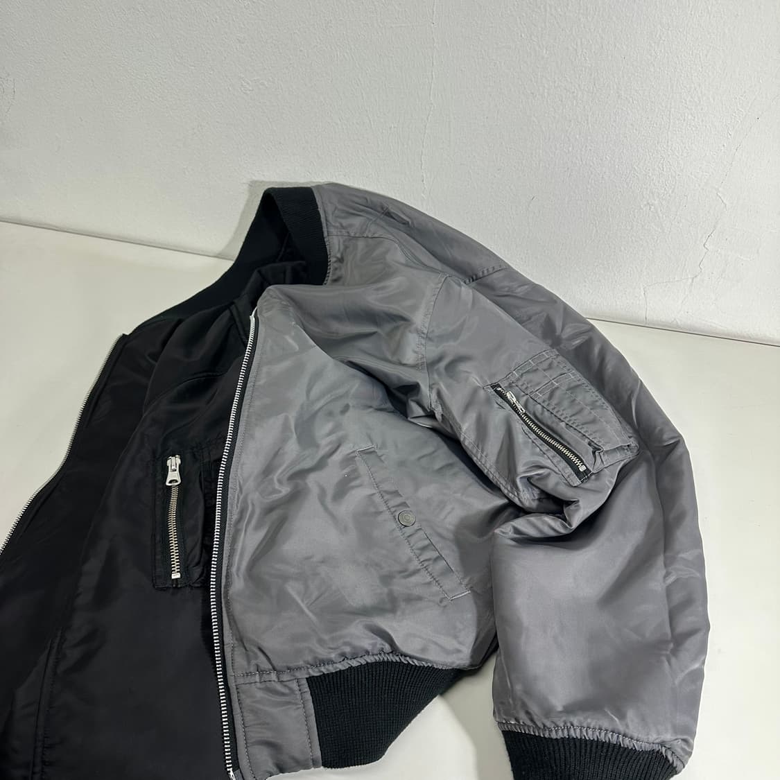 L 프리즘웍스 블랙 MA1 리버시블 항공점퍼 상품이미지6