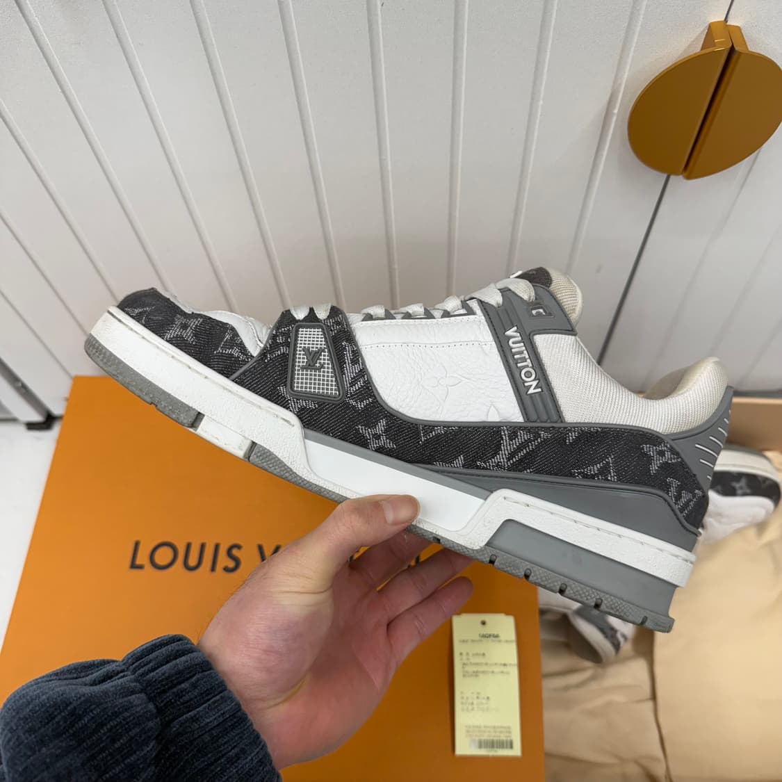 [25년/7사이즈] 루이비통 신상 데님 스니커즈 상품이미지4