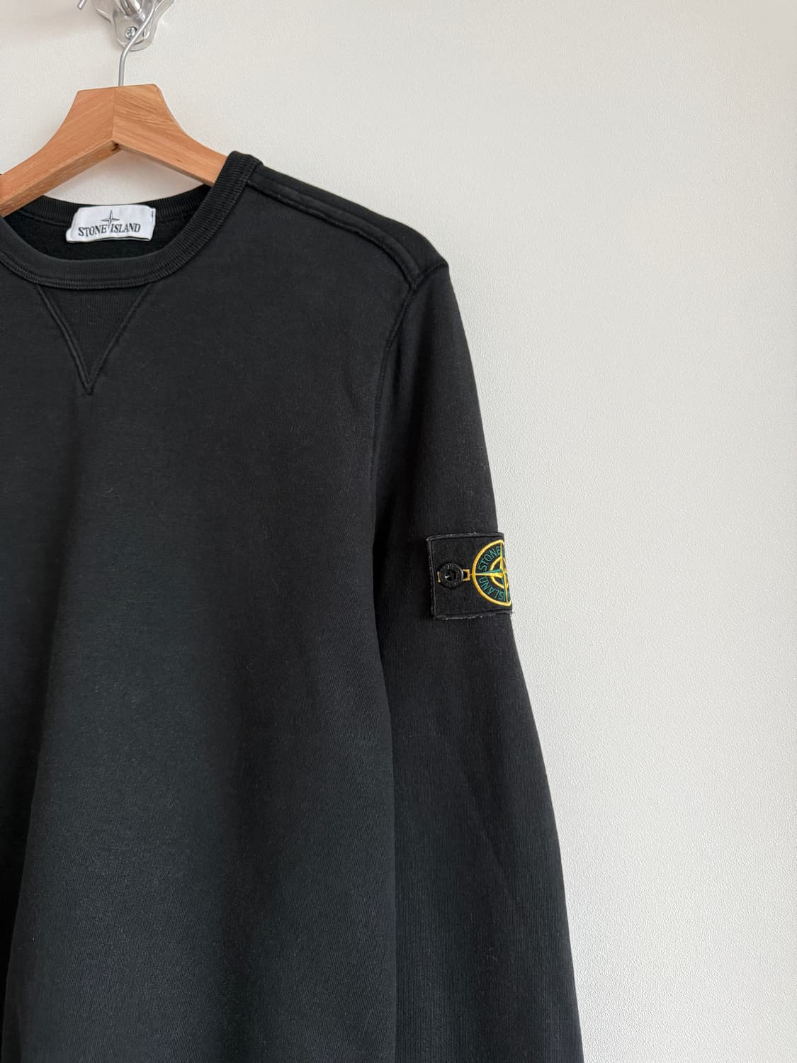 스톤아일랜드(STONE ISLAND) 맨투맨(QR 정품 인증) 상품이미지4