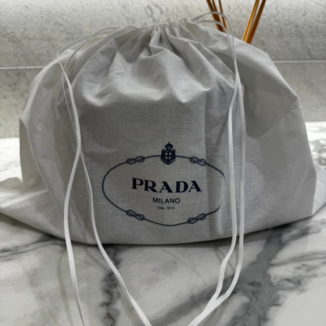 프라다 리나일론 버킷햇 L 상품이미지3