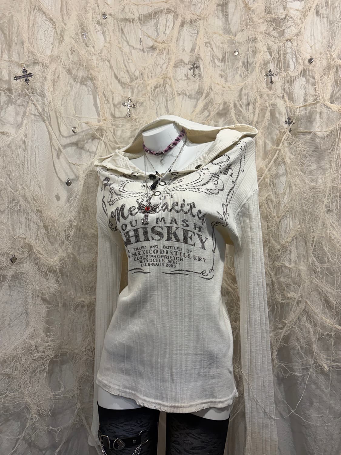 Grunge damage eyelet hood long sleeve 상품이미지6