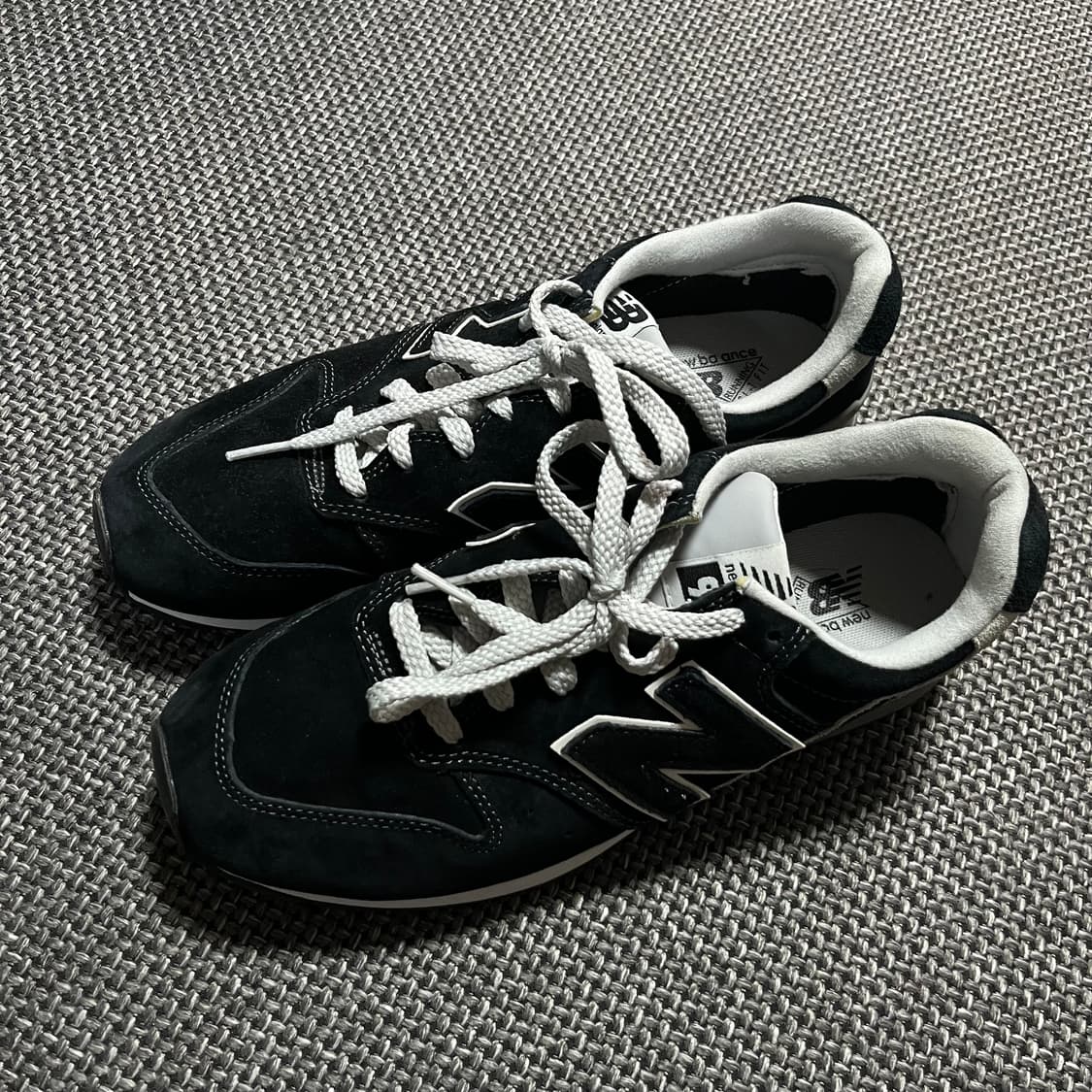 뉴발란스 블랙 스웨이드 운동화 265 상품이미지1