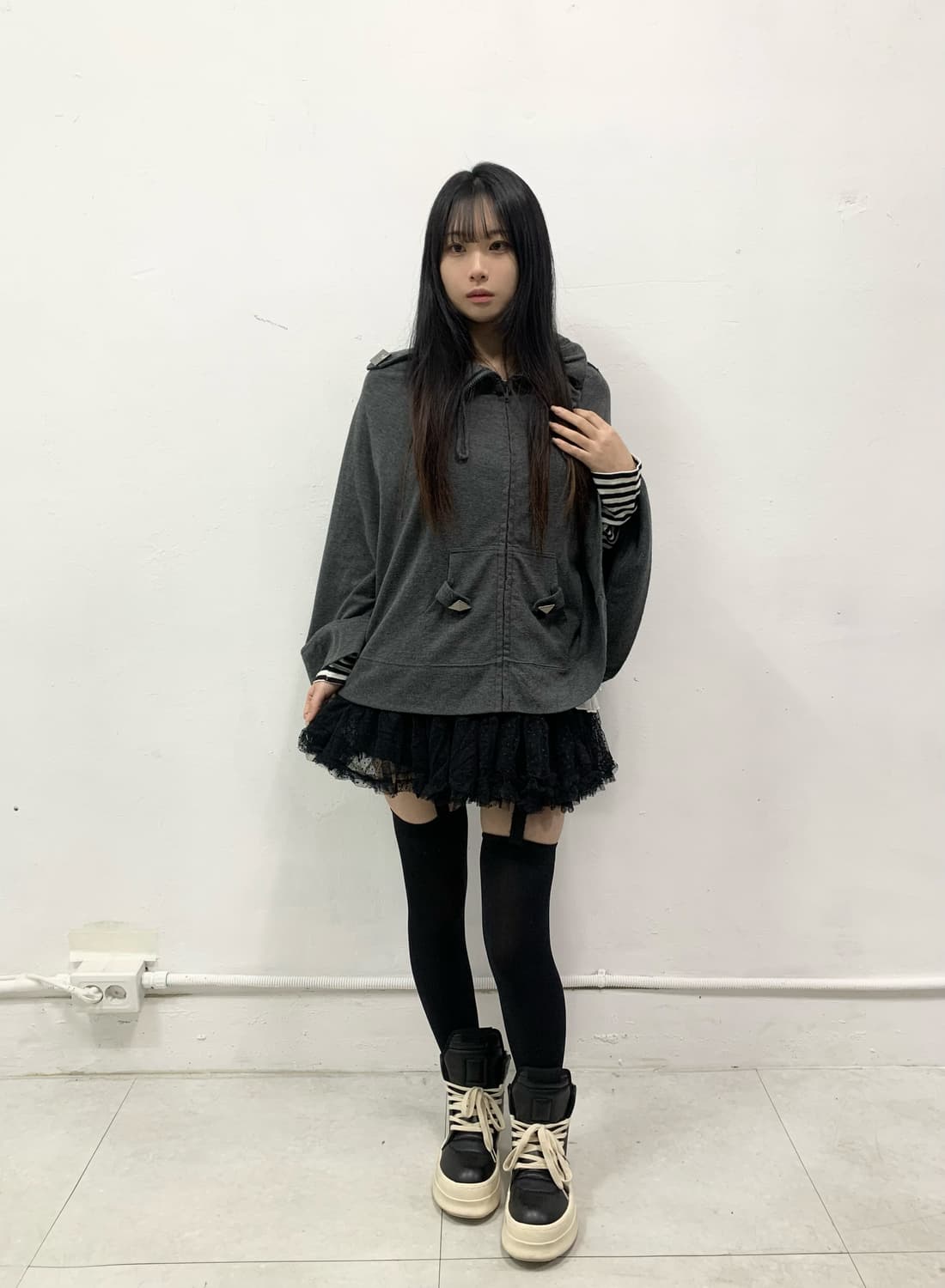 [LAZY DAISY] 펑크 y2k 스터드 케이프 상품이미지2