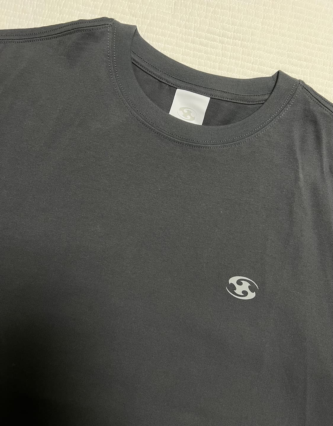 산산기어 23FW LOGO LONG SLEEVES-CHARCOAL 상품이미지4