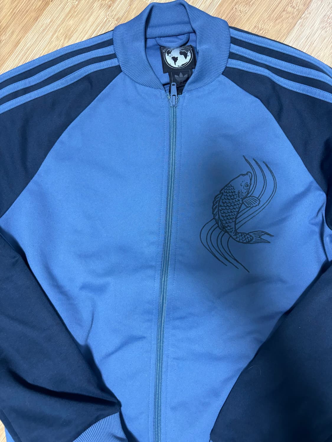 아디다스 재팬 잉어 져지 상품이미지3