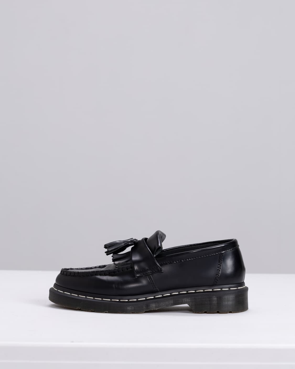 닥터마틴 아드리안 블랙 테슬 로퍼 260 상품이미지2